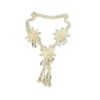 Collana ecru con fiori applicati