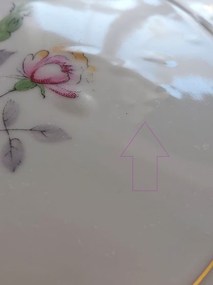 Zuppiera in porcellana bianca e oro con decoro fiori - vintage - immagine 10