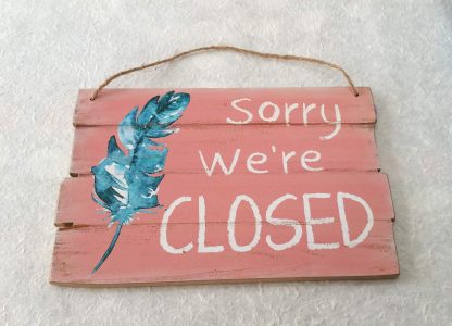 Targa per porta “We are closed” - immagine 4