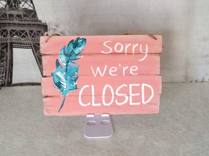 Targa per porta “We are closed” - immagine 2