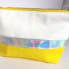 Trousse per cosmetici o prodotti da bagno bianca e gialla - immagine 4