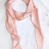 Sciarpa sottile da annodare al collo rosa - immagine 2