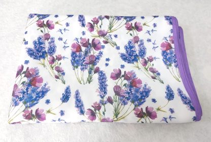 Tovaglia antimacchia bianca fantasia lavanda - immagine 2