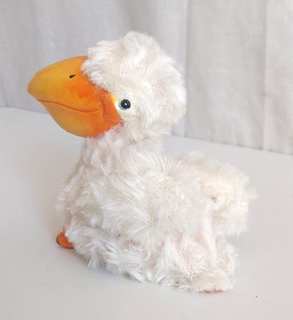 Pellicano bianco e arancio - immagine 4
