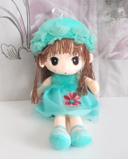Bambola decorativa con vestitino verde smeraldo - immagine 2