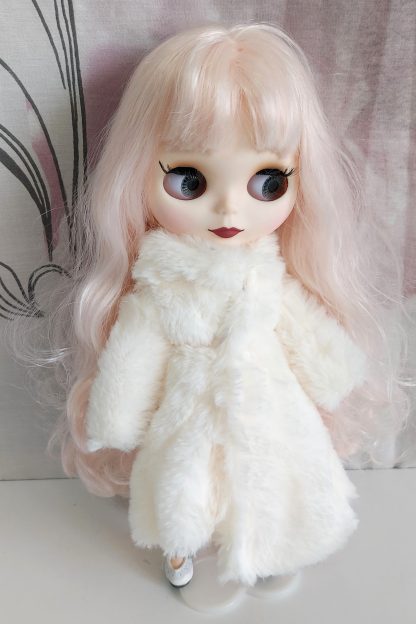 Bambola simile a Blythe completa di abiti e accessori capelli mossi rosa chiarissimo - immagine 4