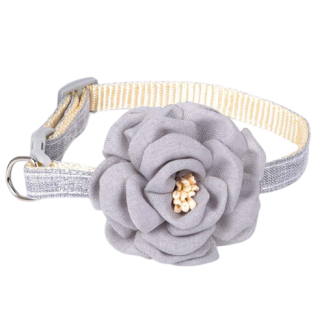 Collare grigio con fiore per gatti