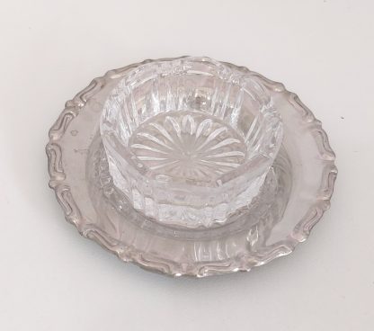Piccola saliera rotonda con vassoio – vintage copia - immagine 2