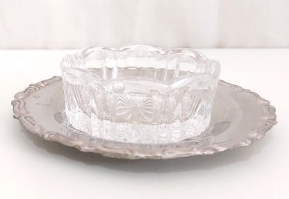 Piccola saliera rotonda con vassoio – vintage copia - immagine 3