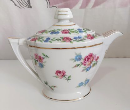 Piccola teiera Limoges bianca con decoro di fiori celesti e rosa - vintage - immagine 2