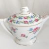 Piccola teiera Limoges bianca con decoro di fiori celesti e rosa - vintage - immagine 3