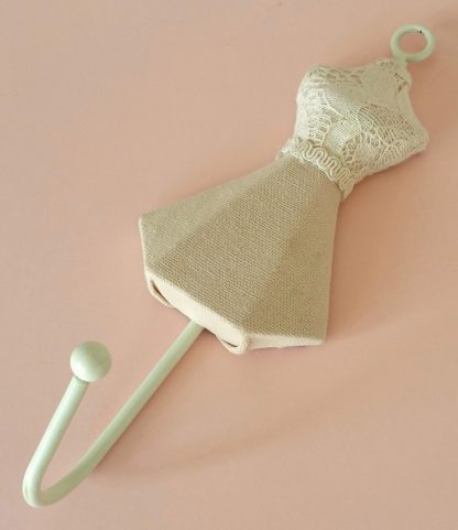 Appendino mannequin beige - immagine 3