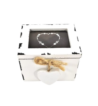 Scatolina portafiammiferi con cuore in stile shabby chic